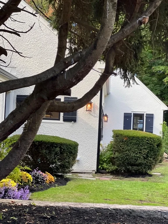Photo of 401 Belknap Rd