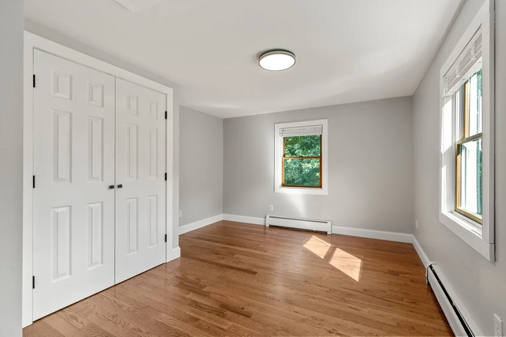 Photo of 487 Long Plain Rd