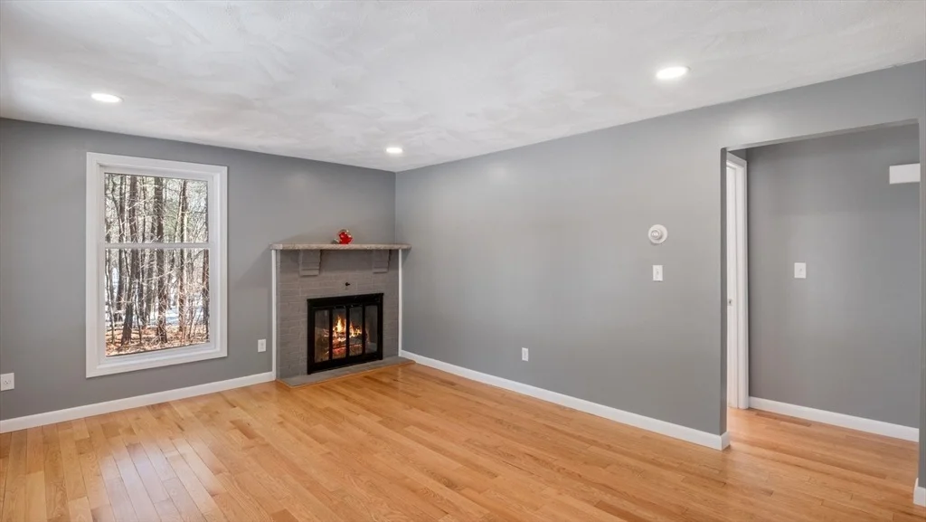 Photo of 77 Hazen Rd