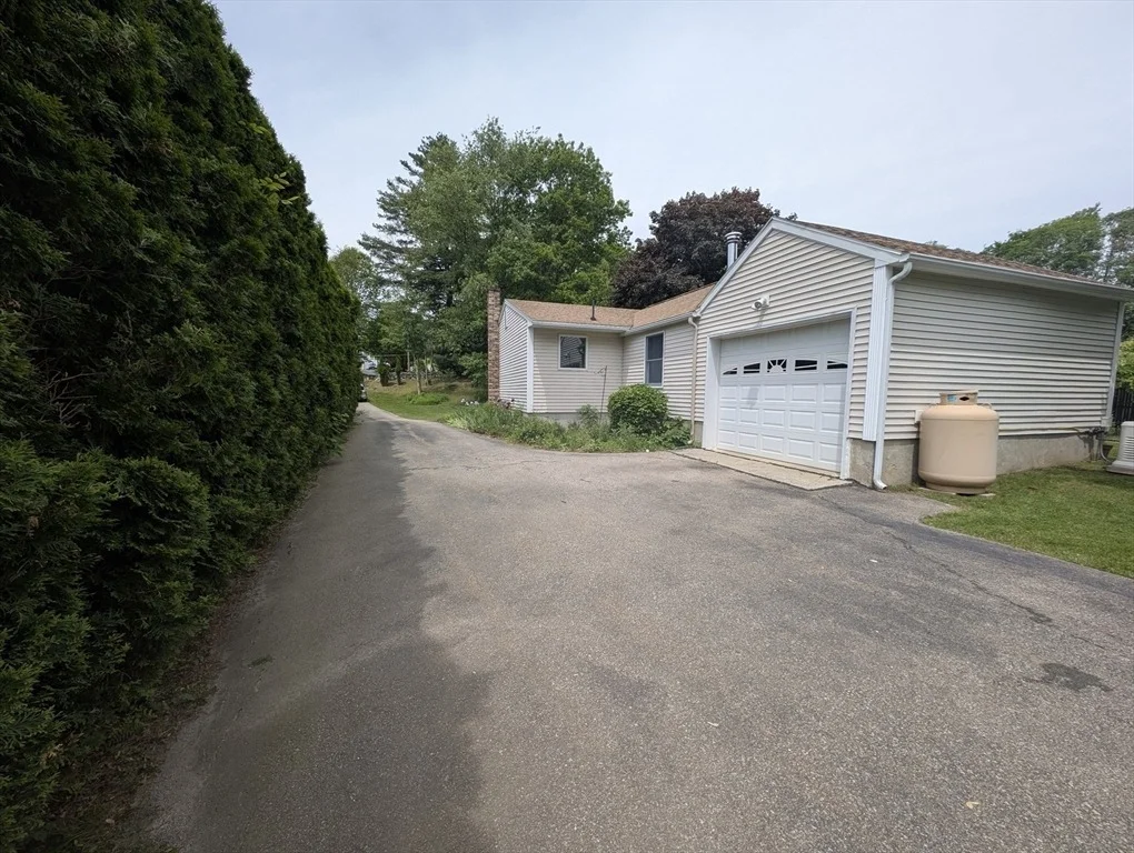 Photo of 74 Ellis Rd
