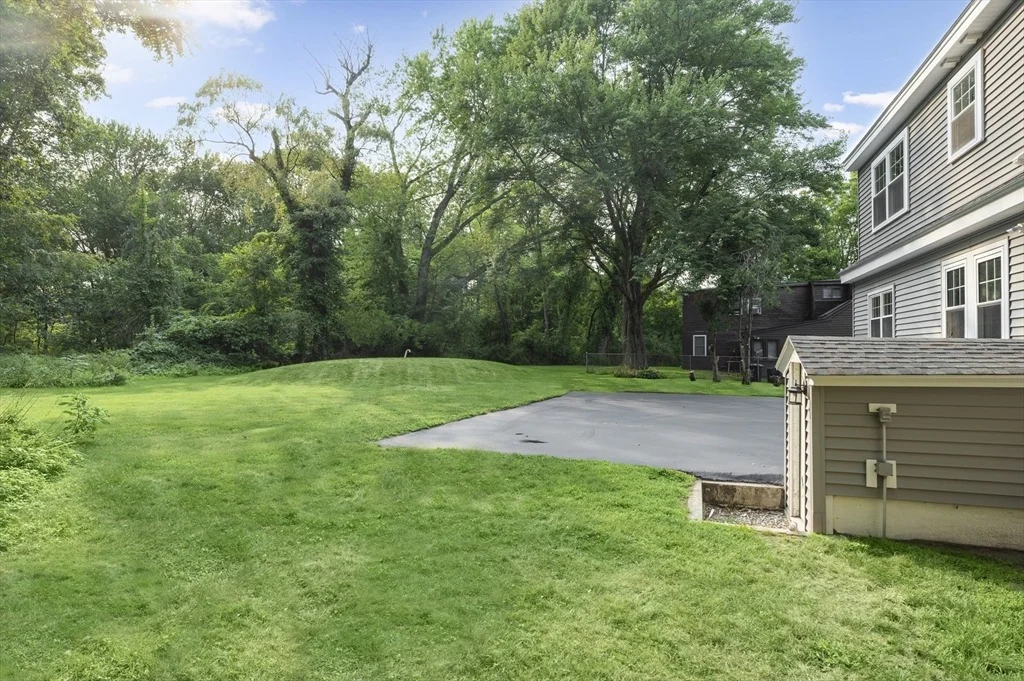 Photo of 30 River Road