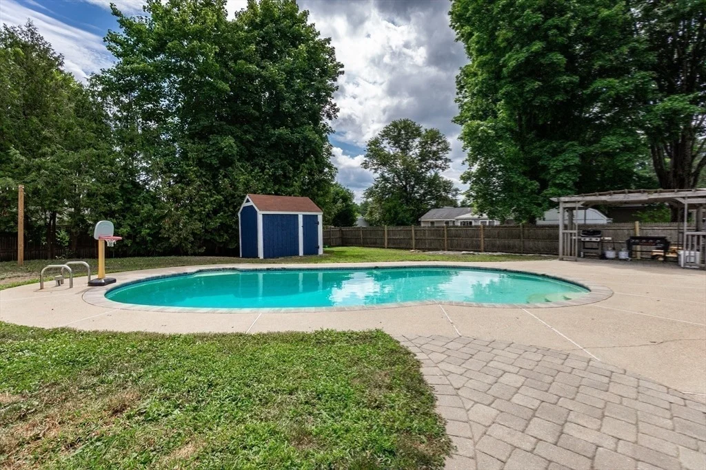 Photo of 19 Edgell Dr