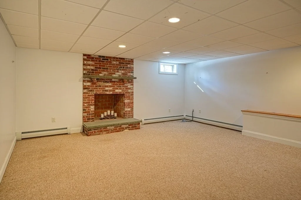Photo of 268 Main St