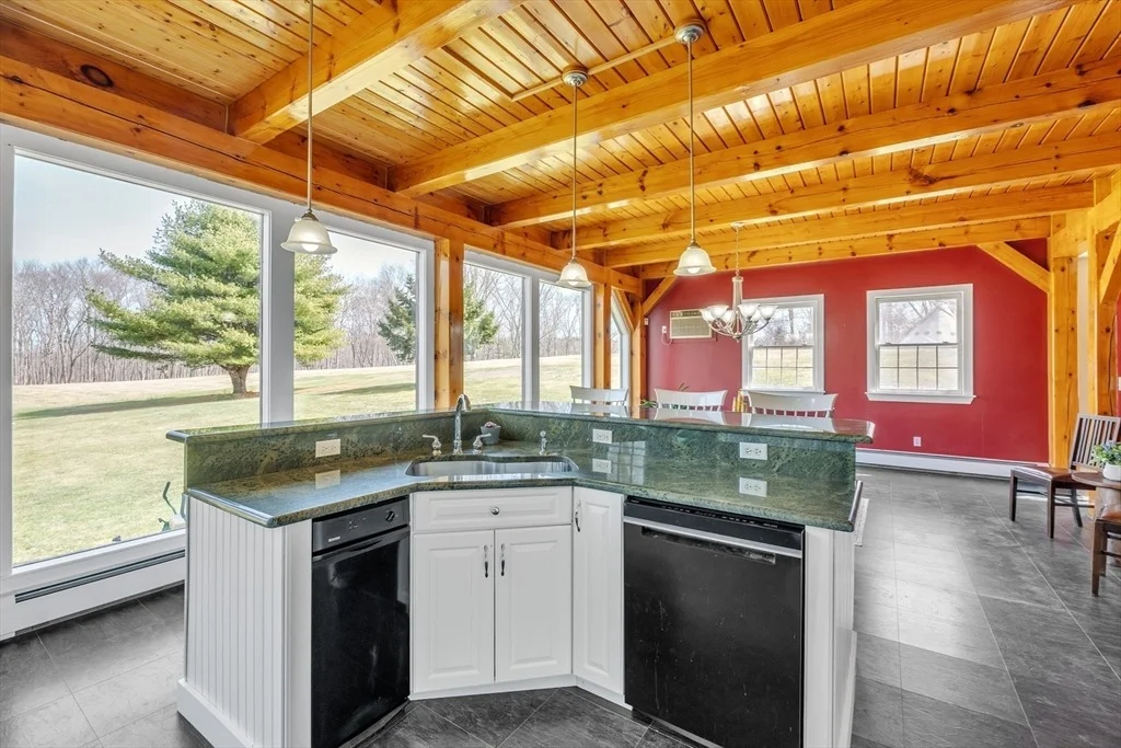 Photo of 89 Kittery Ave