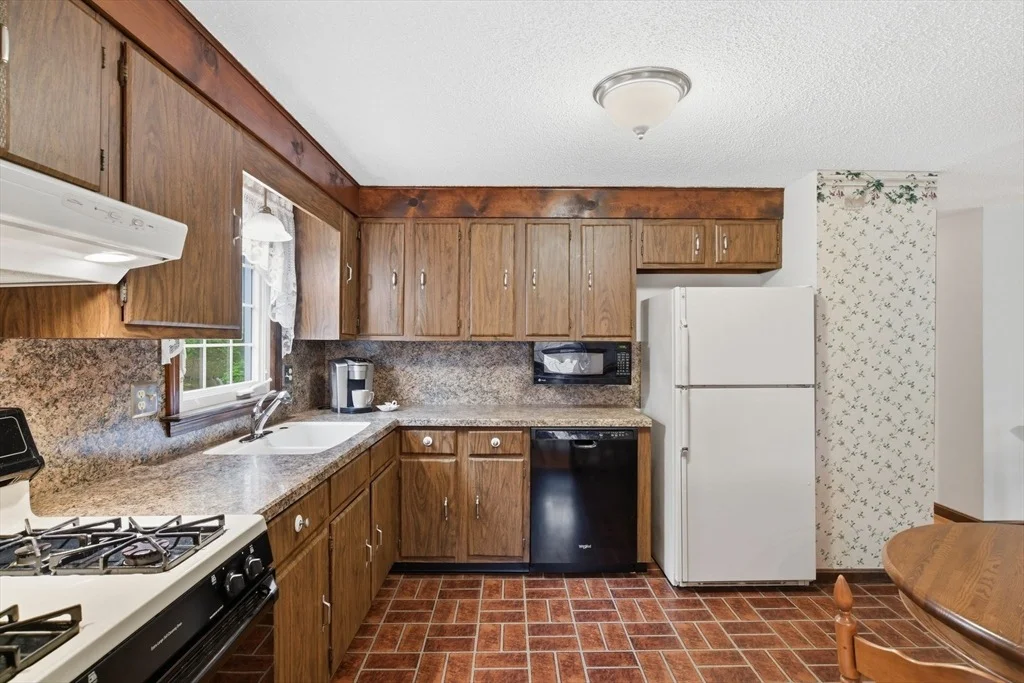 Photo of 68 Deep Field Rd