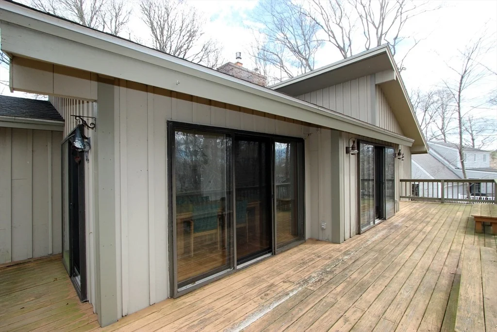Photo of 60 Redwood Cir