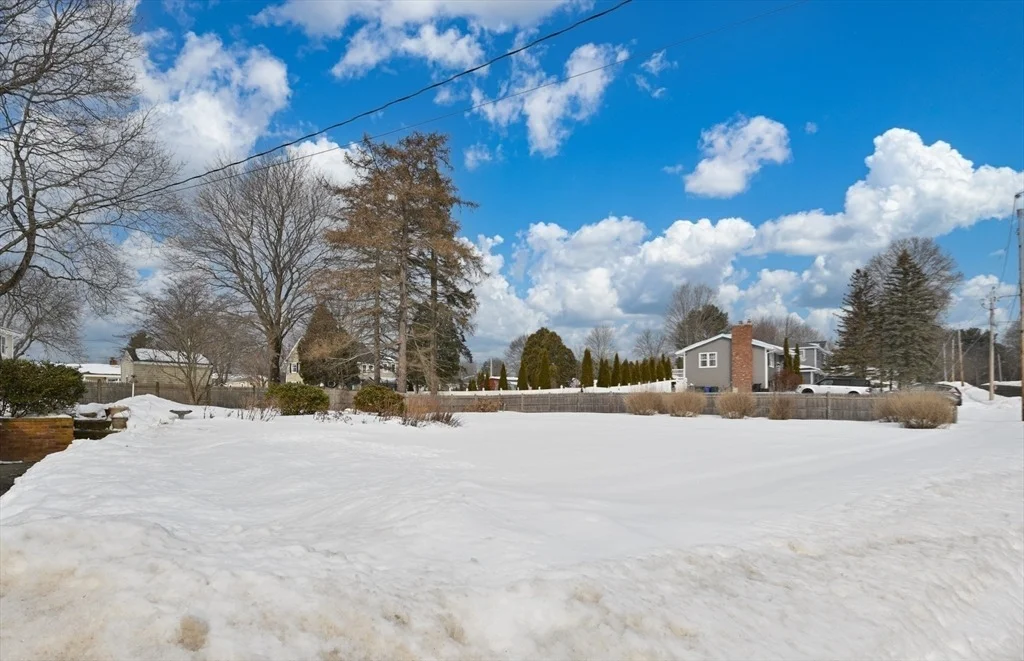 Photo of 2 Iroquois Rd.