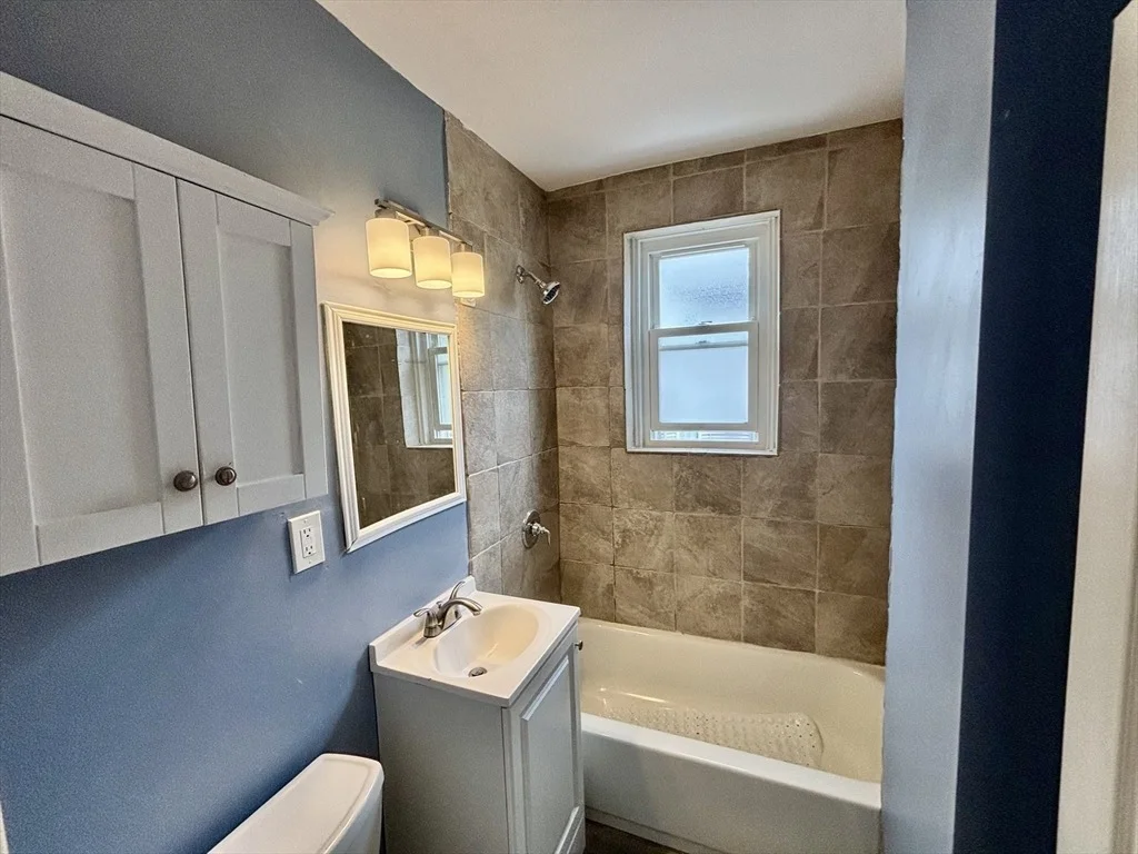 Photo of Unit 8 at 8 Walnut St