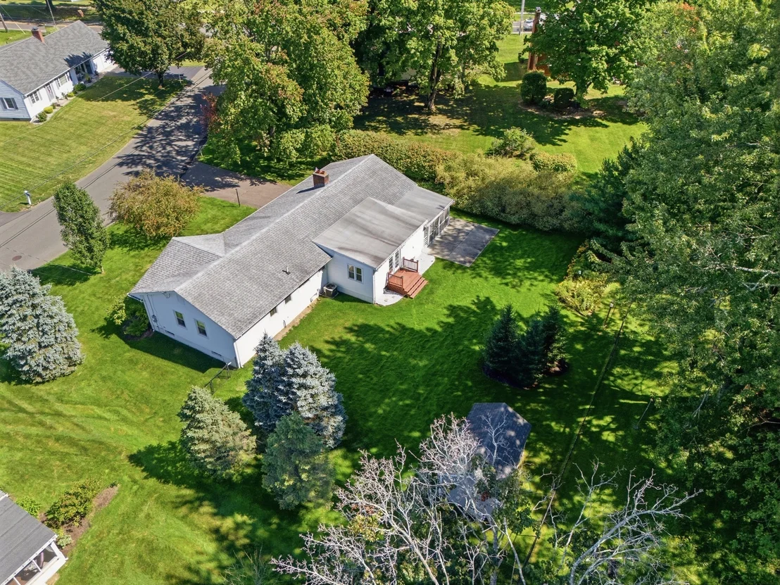 Photo of 19 Old Barn Road