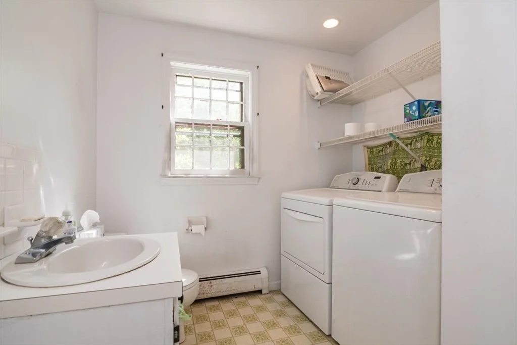 Photo of 231 Audubon Rd