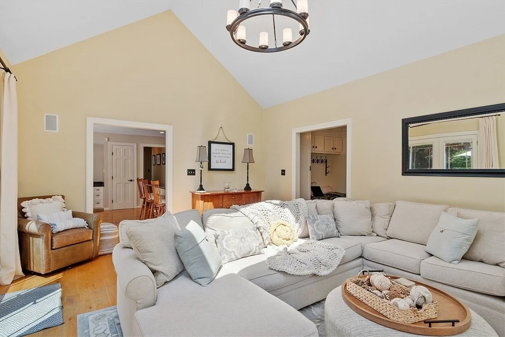 Photo of 49 Wayside Rd