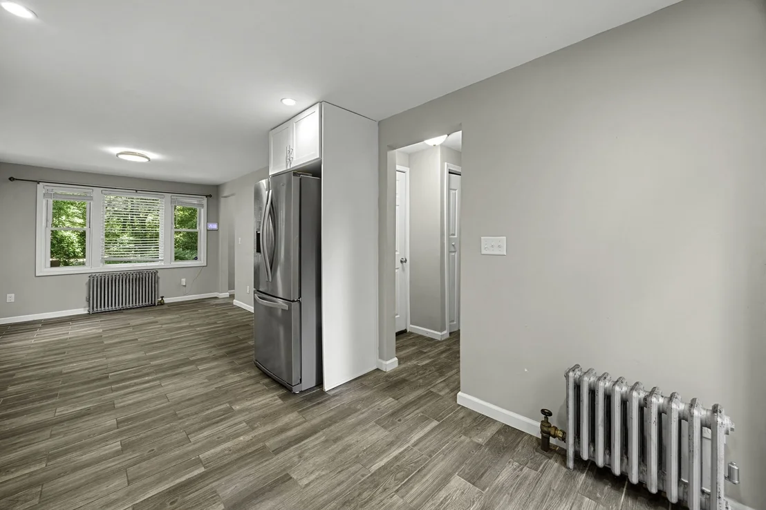 Photo of 1100 Roosevelt Ave