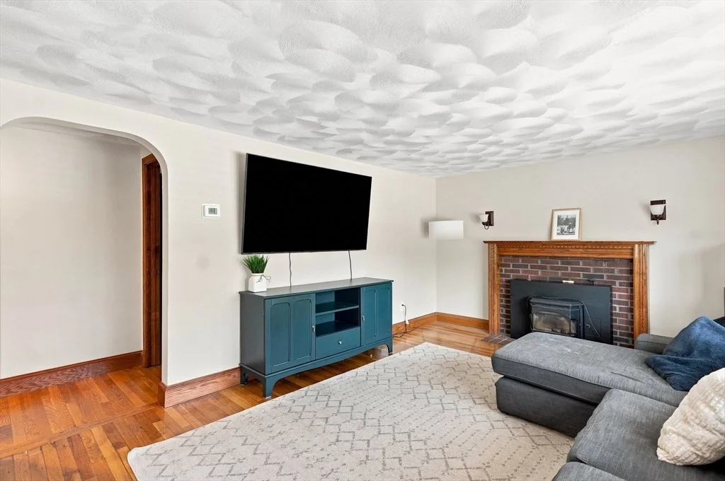 Photo of 1 Springwell Road