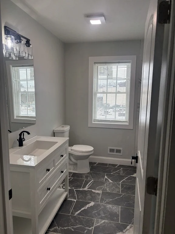 Photo of 106 Almira