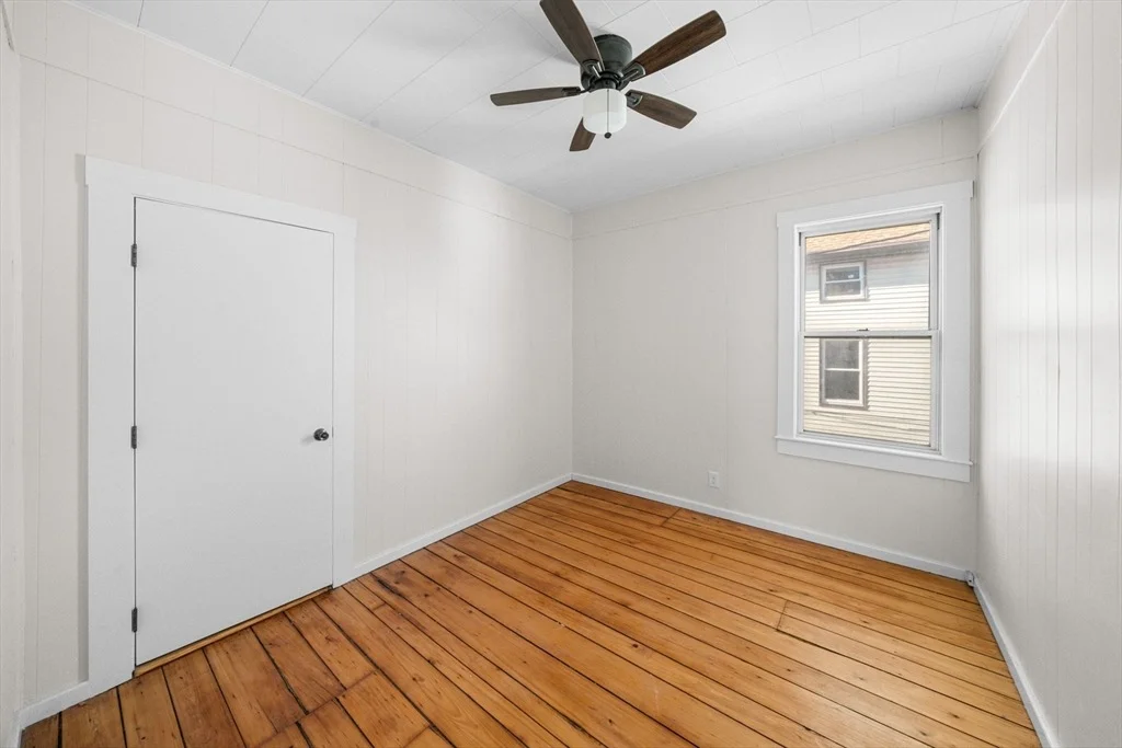 Photo of 482 Snell St