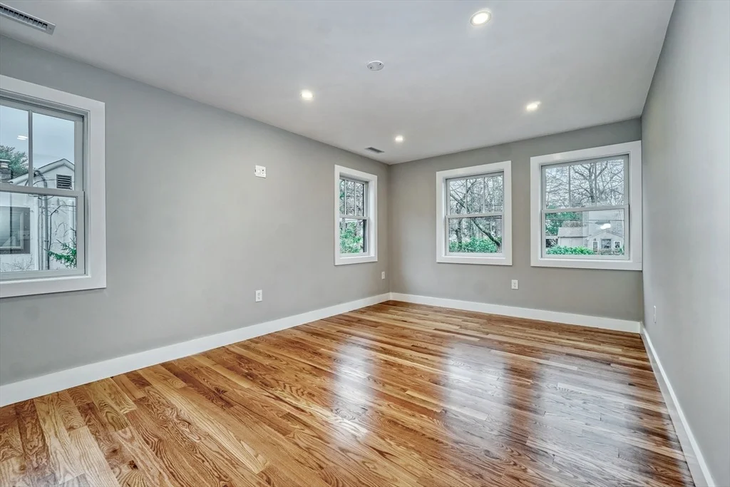 Photo of 111 Cedar St