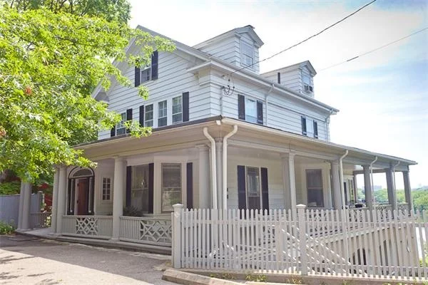 Photo of 244 Pleasant Street