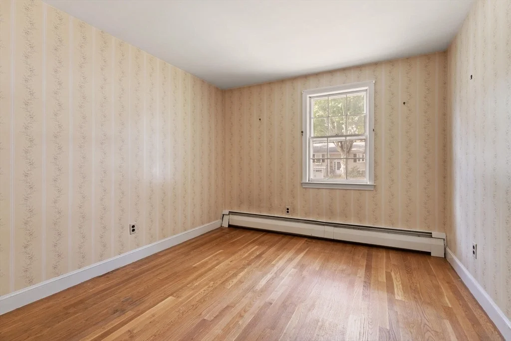 Photo of 12 Whitehall Lane