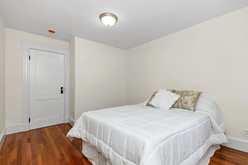Photo of 27 Locust St