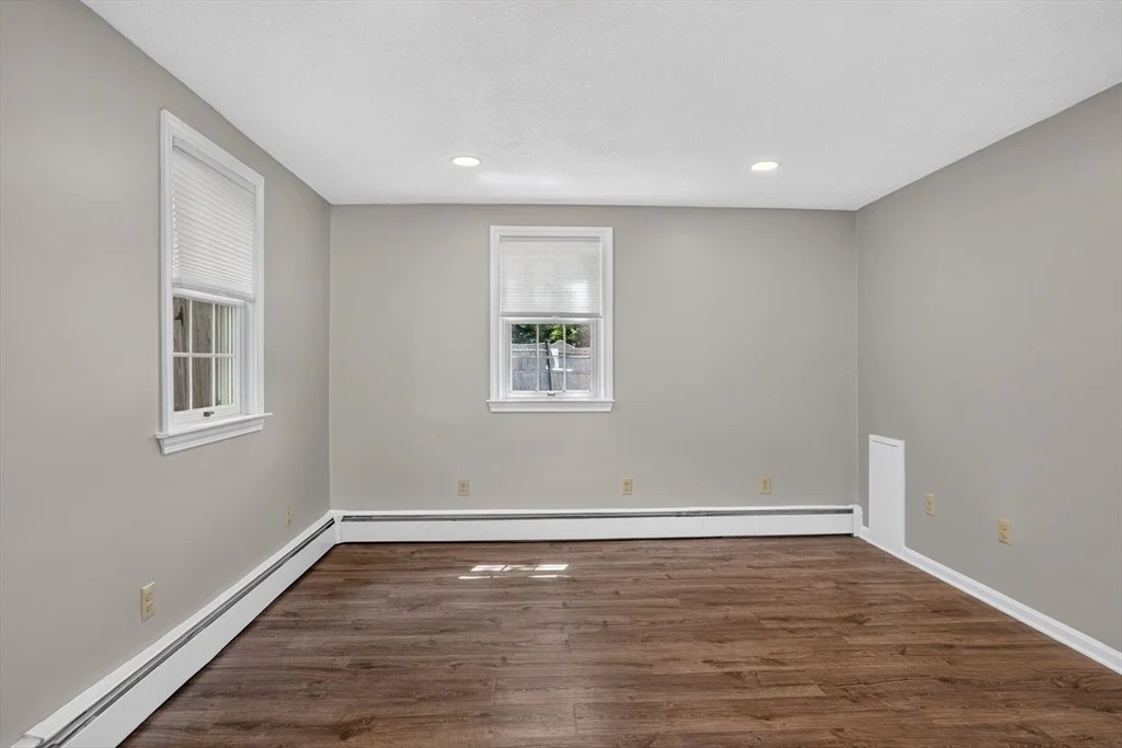 Photo of 24 Reo Rd
