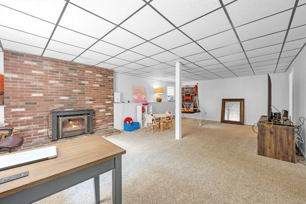Photo of 27 Hillside Dr
