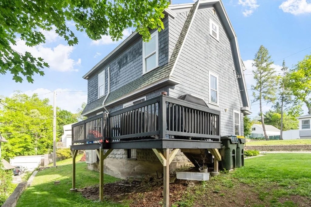 Photo of 147 Wallingford Ave