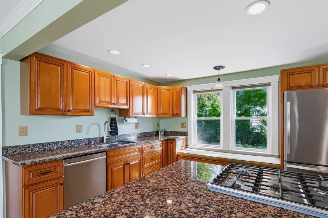 Photo of 17 Fairview Ave