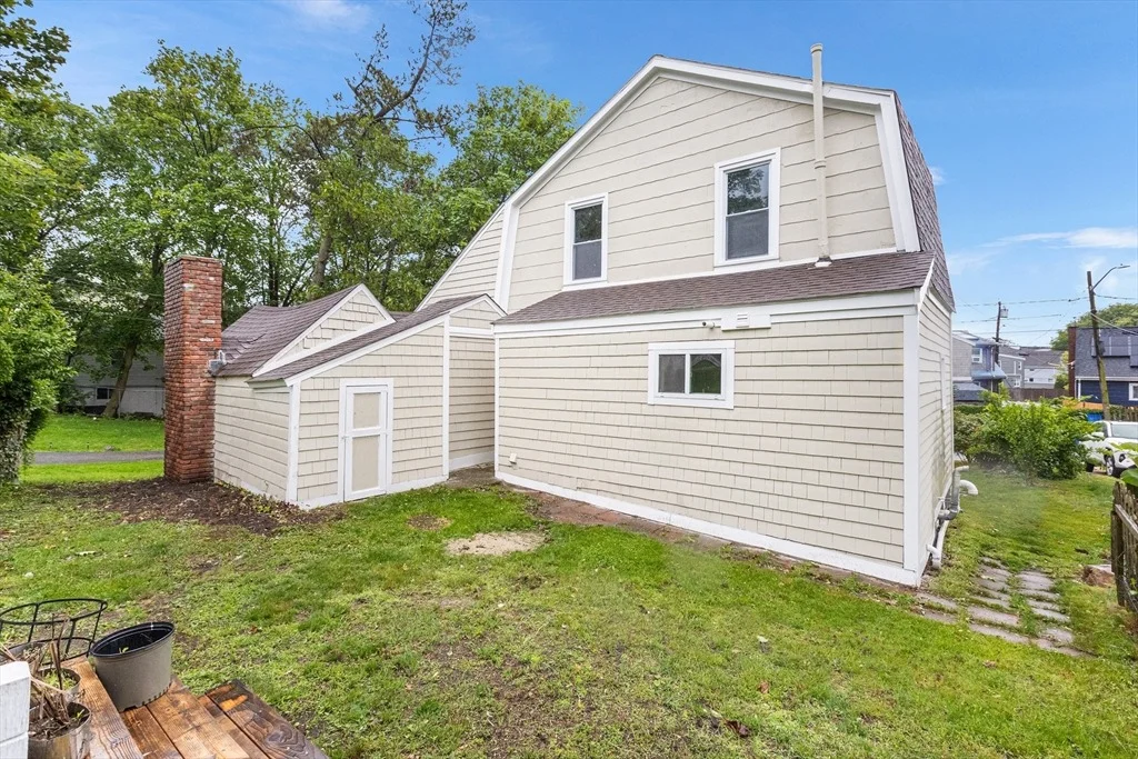 Photo of 136 Locust Way