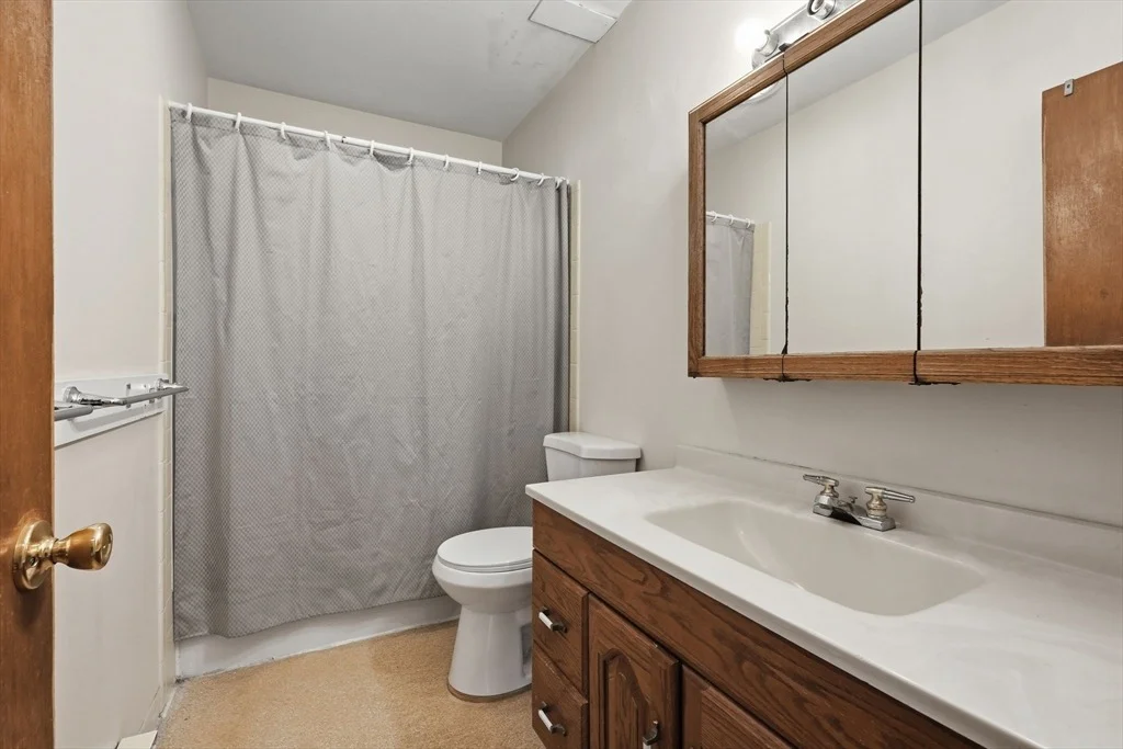 Photo of 390 State St
