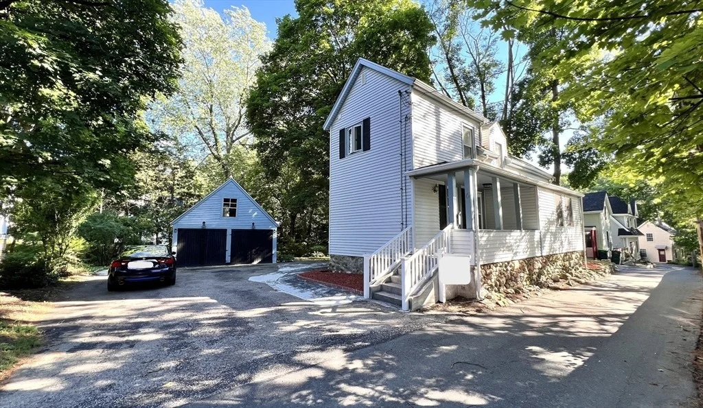 Photo of 6 Oakland Circle
