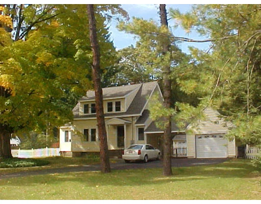 Photo of 103 Broadway