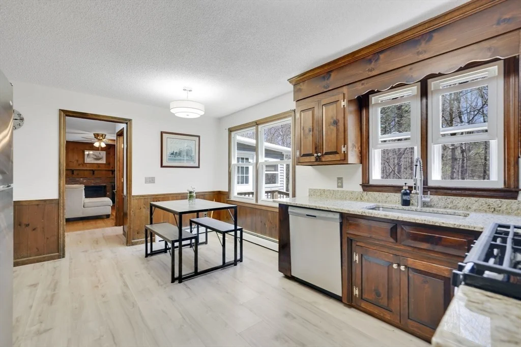 Photo of 6 Ladd Ln