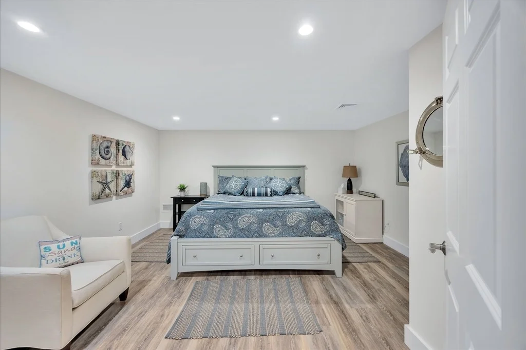 Photo of 72 Highwood Way