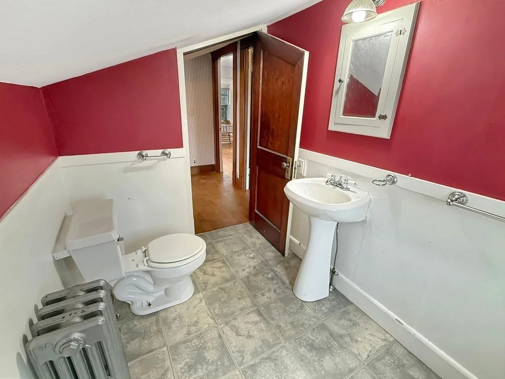 Photo of 575 Beacon St