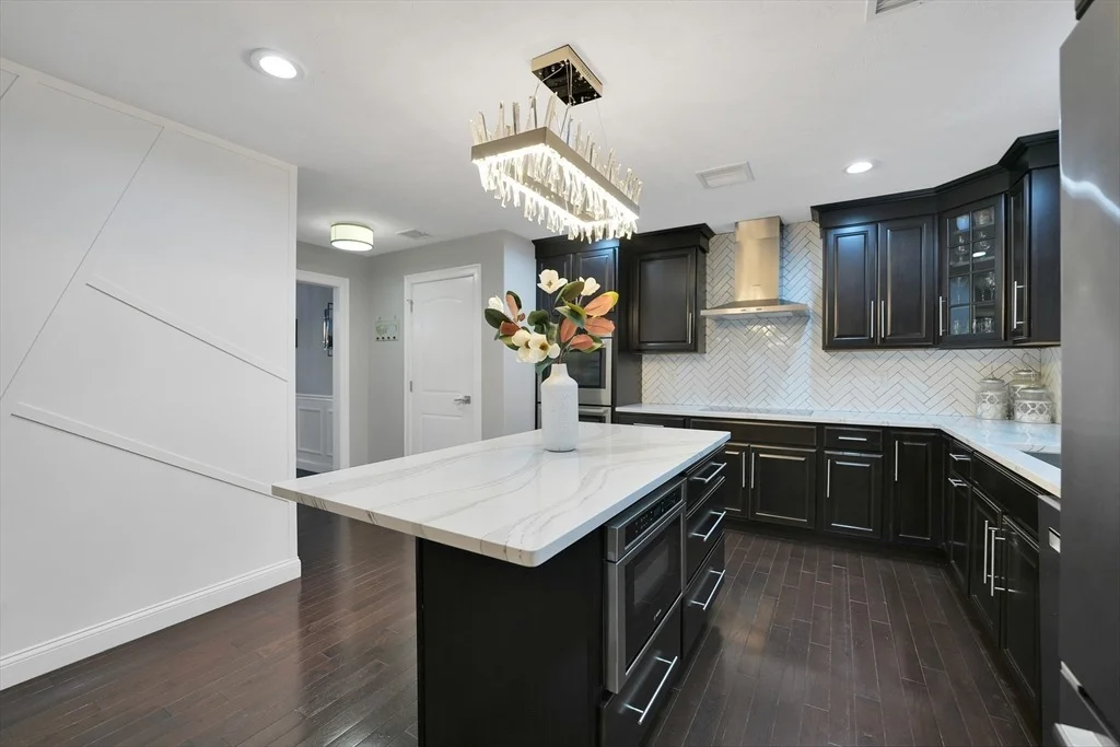 Photo of 47 Devol Ave