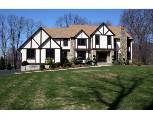 Photo of 45 Goodnow Ln
