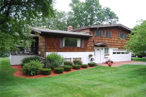 Photo of 366 Singletary Lane