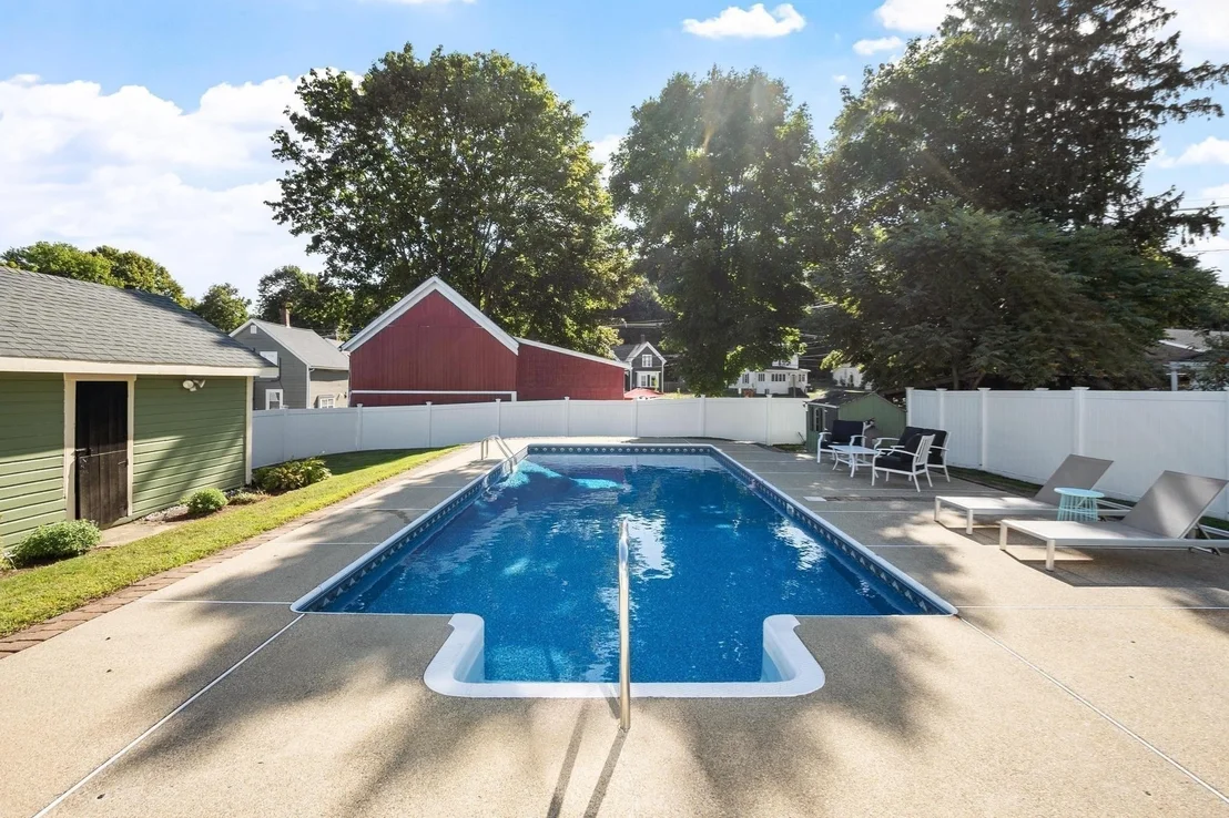 Photo of 48 Walnut St