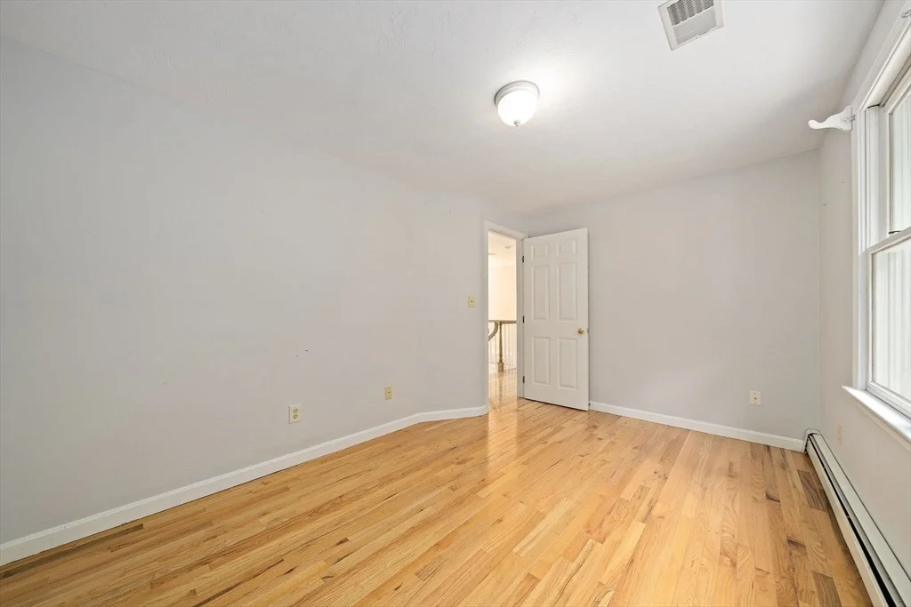 Photo of 46 Oakman Way