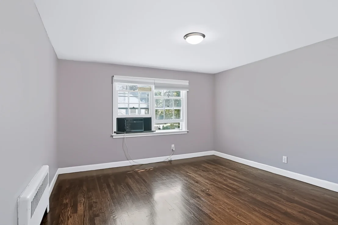Photo of 10 Damon Rd