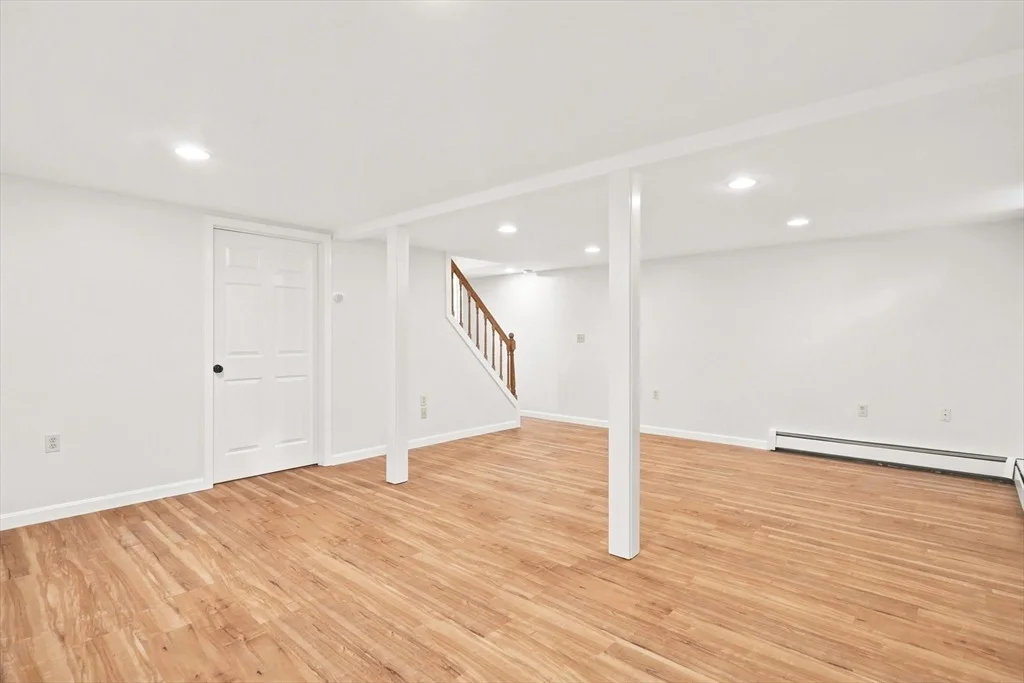 Photo of 250 White Pond Rd
