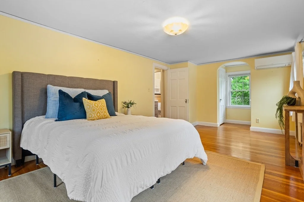Photo of 168 Cedar Ave