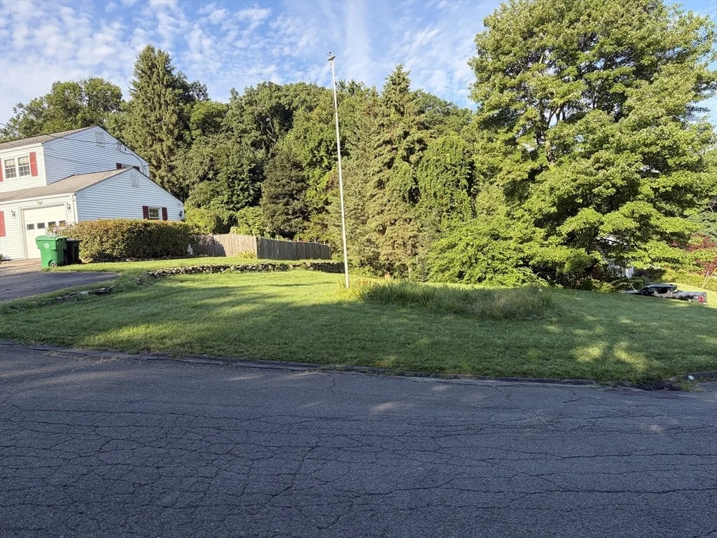 Photo of 118 Longwood Drive