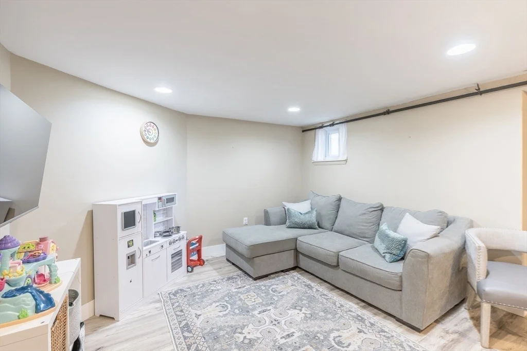 Photo of 80 Milton Ave