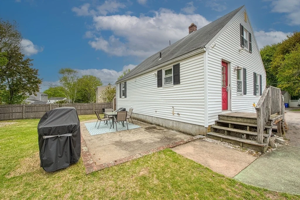 Photo of 15 Jefferson Rd