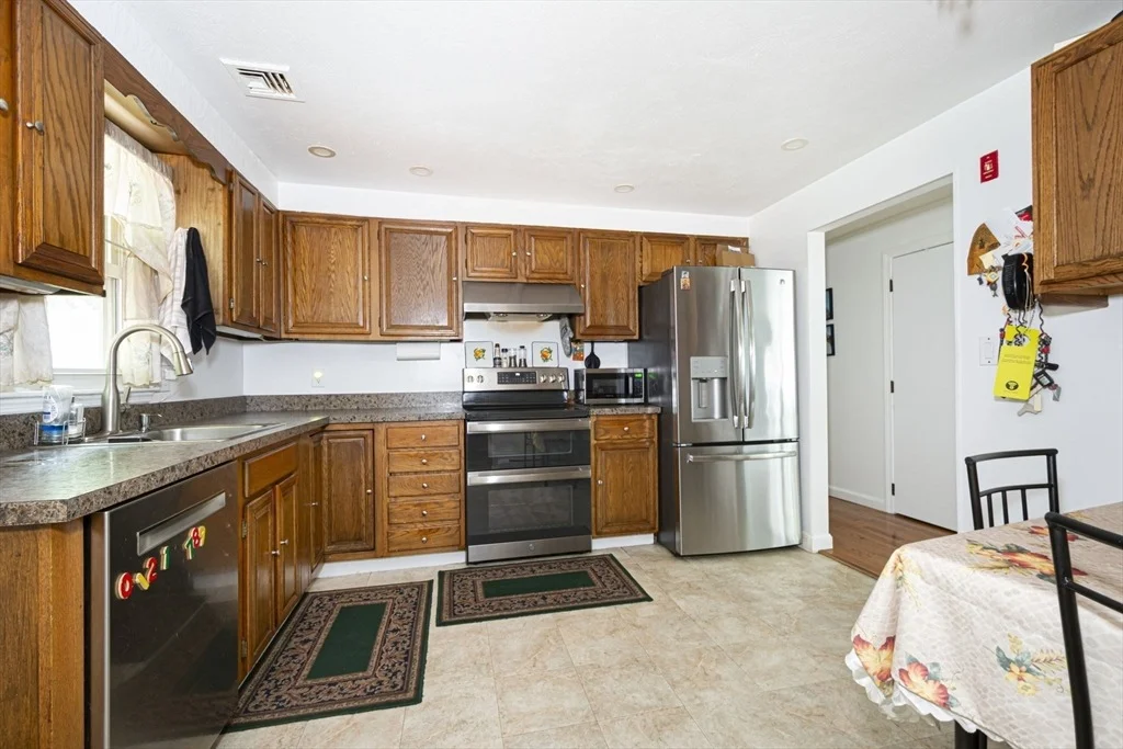 Photo of 8 Cedar Rd
