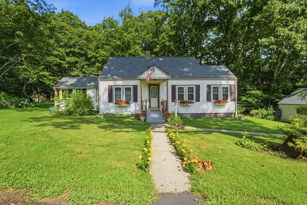 Photo of 43 Birches Rd