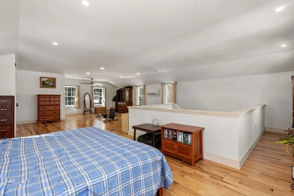 Photo of 178 Brimfield Rd