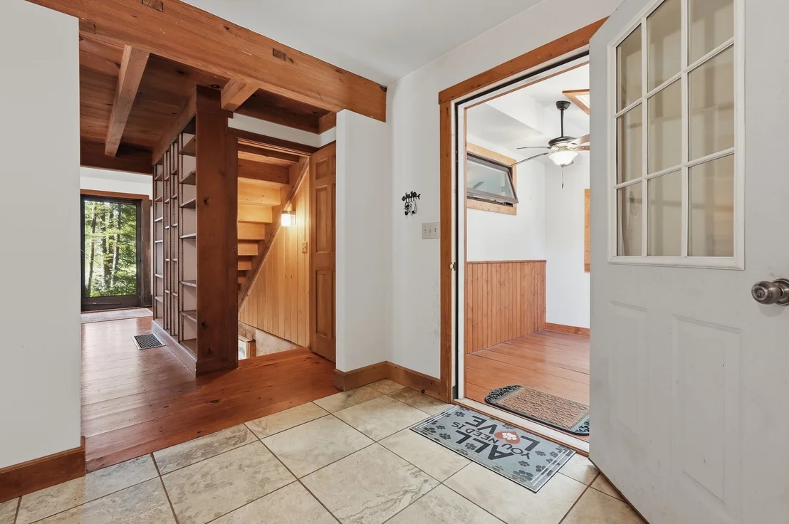 Photo of 488 White Rd