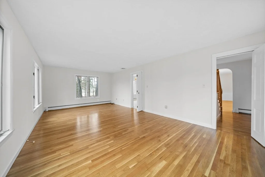Photo of 7 Surrey Ln
